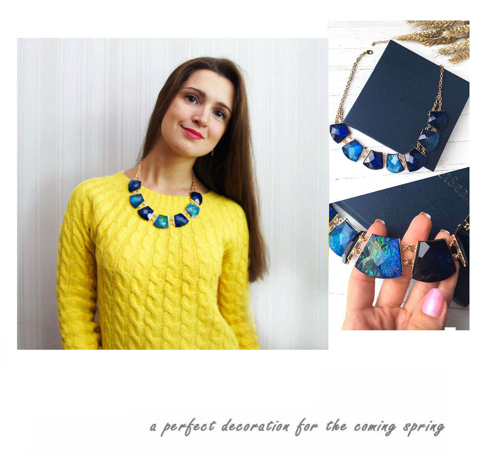 TrinketSea Blue Crystal Necklace
