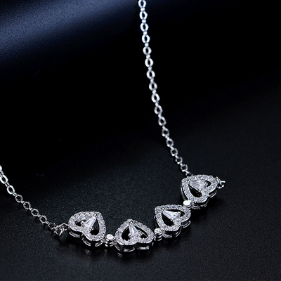 LUCKY FOUR- LEAF CLOVER NECKLACE